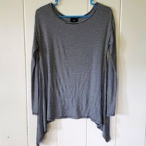 Mossimo Womens Long Sleeve Drape Side Sharkbite Oversize Top Tee XS